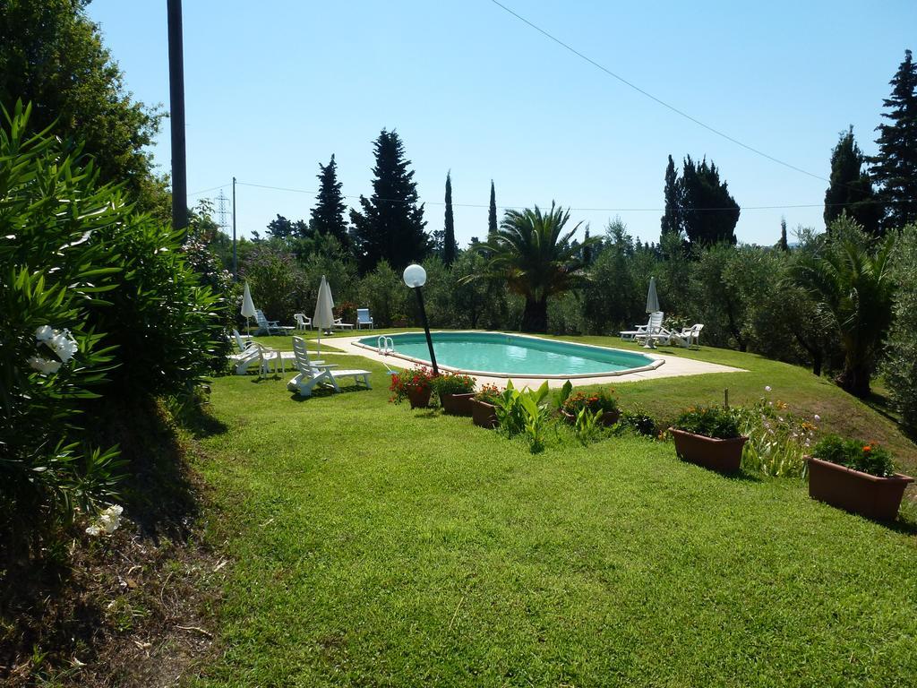 Agriturismo Poggio Al Tesoro Crespina Chambre photo