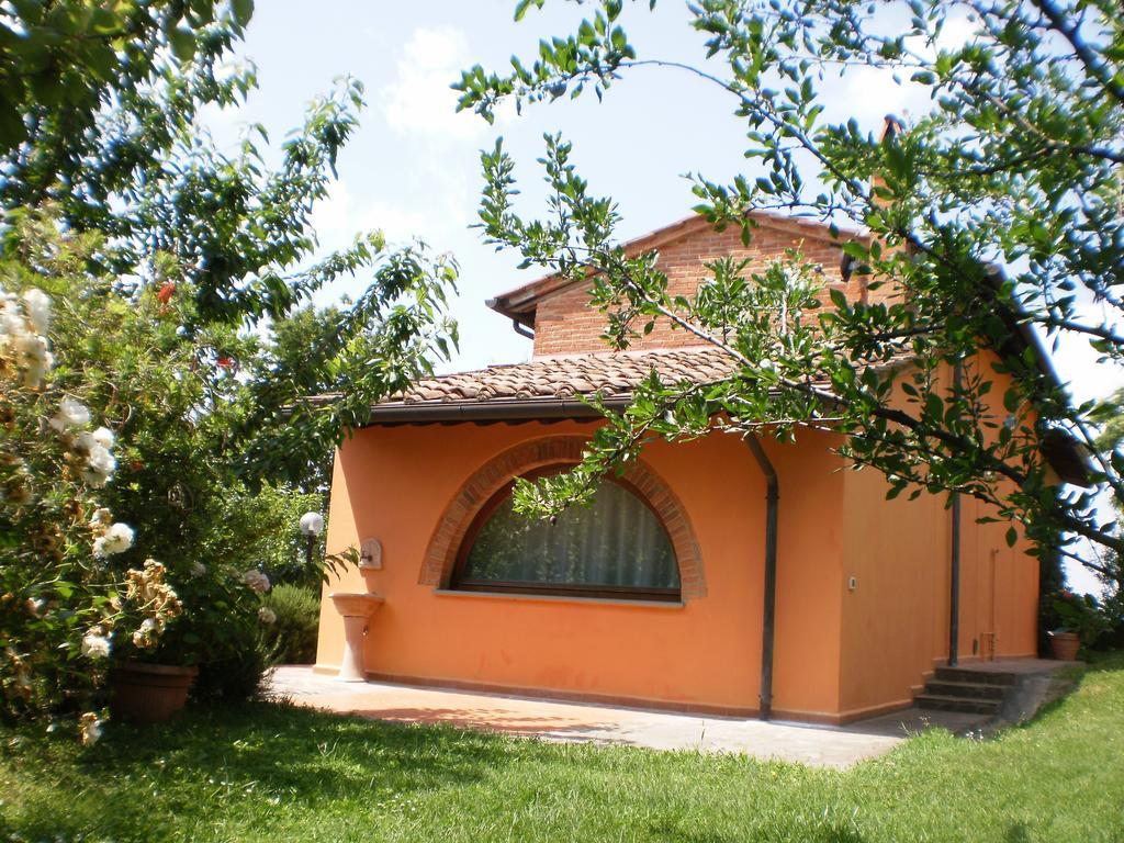 Agriturismo Poggio Al Tesoro Crespina Chambre photo