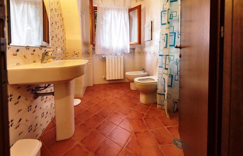 Agriturismo Poggio Al Tesoro Crespina Extérieur photo
