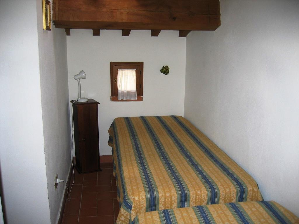 Agriturismo Poggio Al Tesoro Crespina Extérieur photo